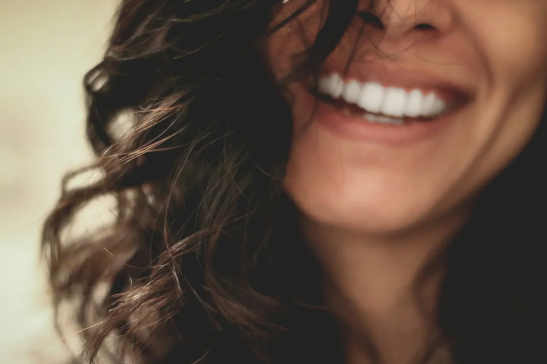 A força de um sorriso: Uma jornada de amor que transforma